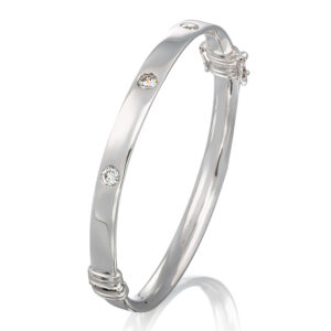 White gold bangle with 3 x diamonds