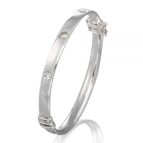 White gold bangle with 3 x diamonds