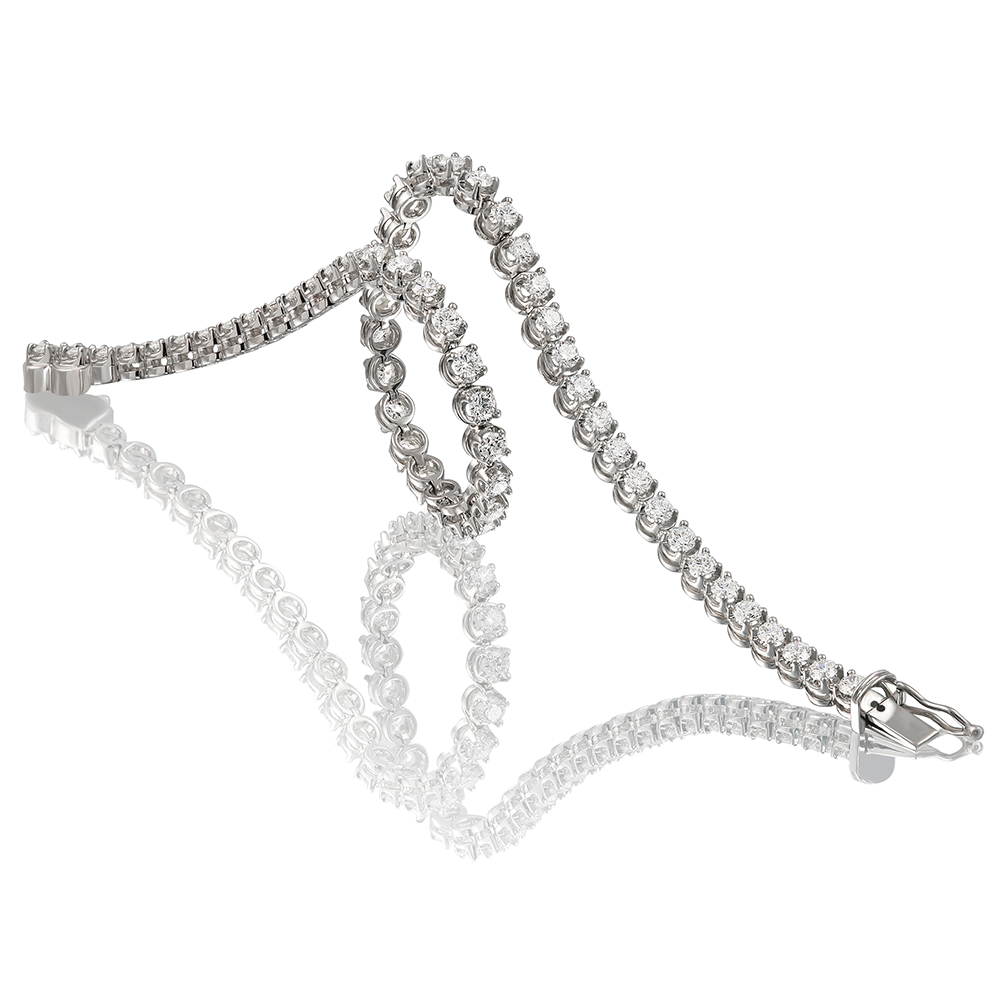 Can You Wear a Diamond Tennis Bracelet Every Day?