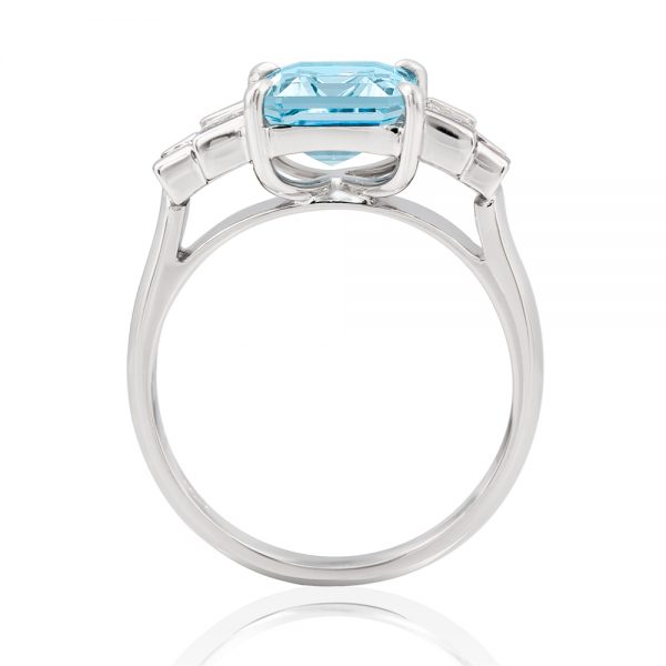 3ct fine rich blue Aquamarine ring with graduating baguettes 4=+1ct