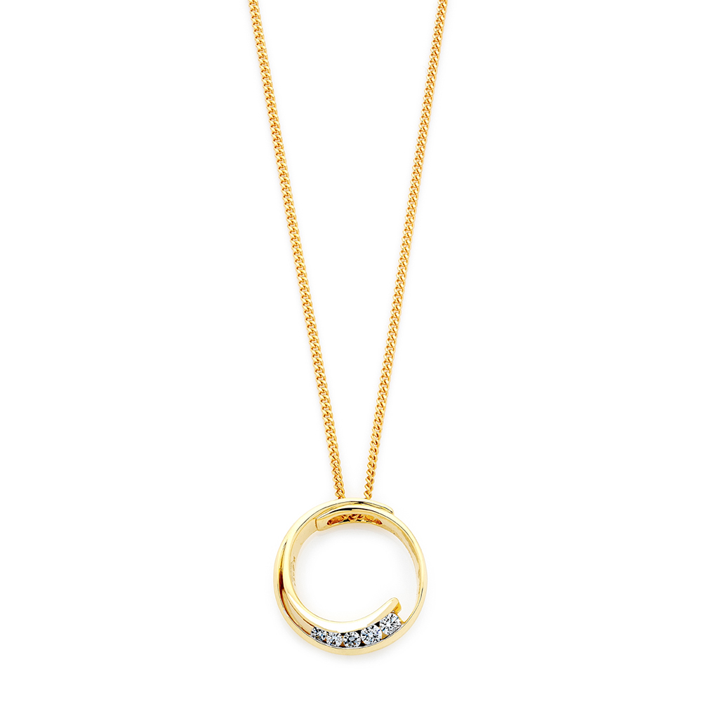 Diamond Circle Pendant diamonds across bottom