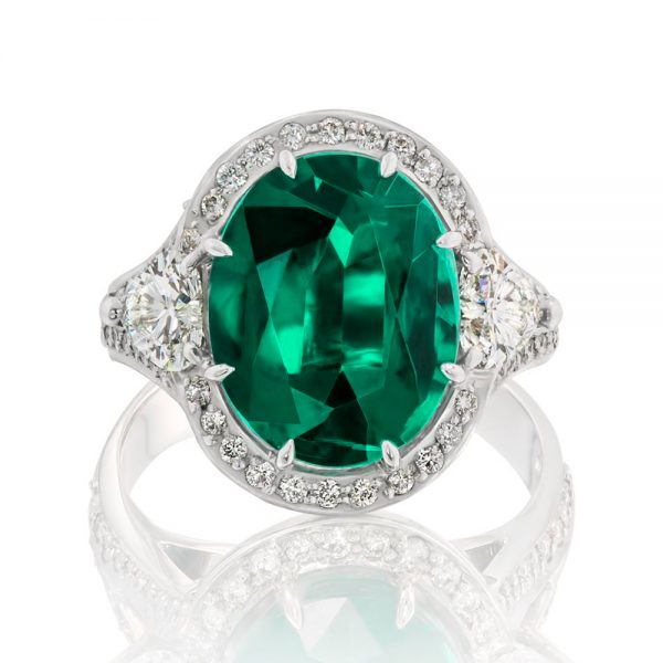 Oval Emerald Cluster Ring with Heart side