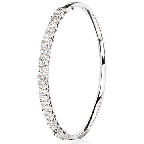 Round & emerald cut diamond bangle