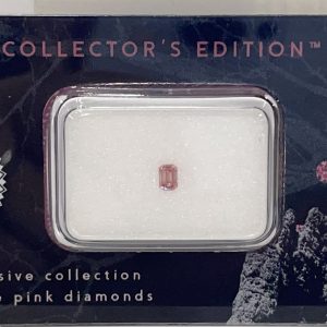 emereld cut pink argyle diamond collector edition