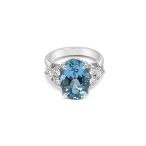 Oval Cut Aquamarine Ring with 6 Round Diamonds
