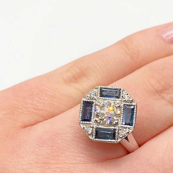 Brilliant old cut diamond with 4 sapphires