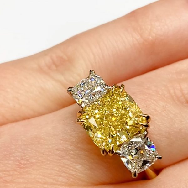 Cushion cut canary diamond online