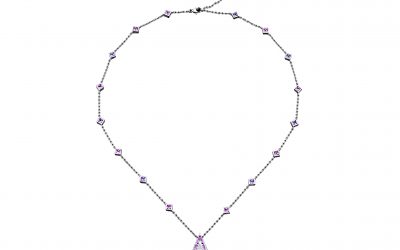 How to Prevent Necklaces From Tangling 