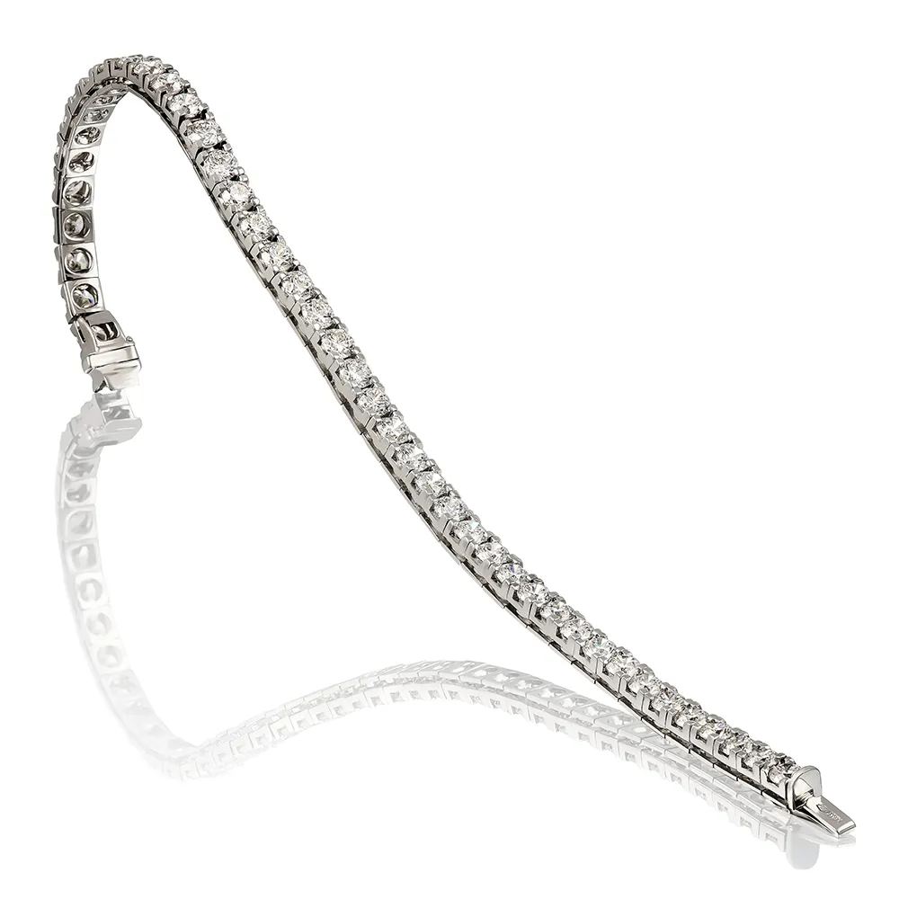 Real Diamonds Round Party Wear Diamond Bracelet, Weight: 8-10 Gms at Rs  75000 in New Delhi