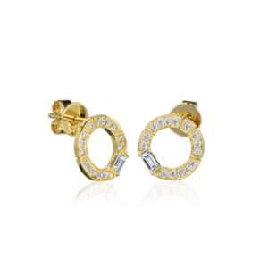 18 karat yellow gold round & baguette diamond earrings