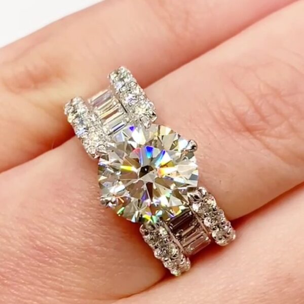 Bespoke engagement ring. Handmade by Holloway diamonds