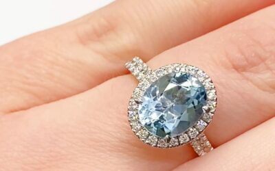 Oval Aquamarine and diamond ring
