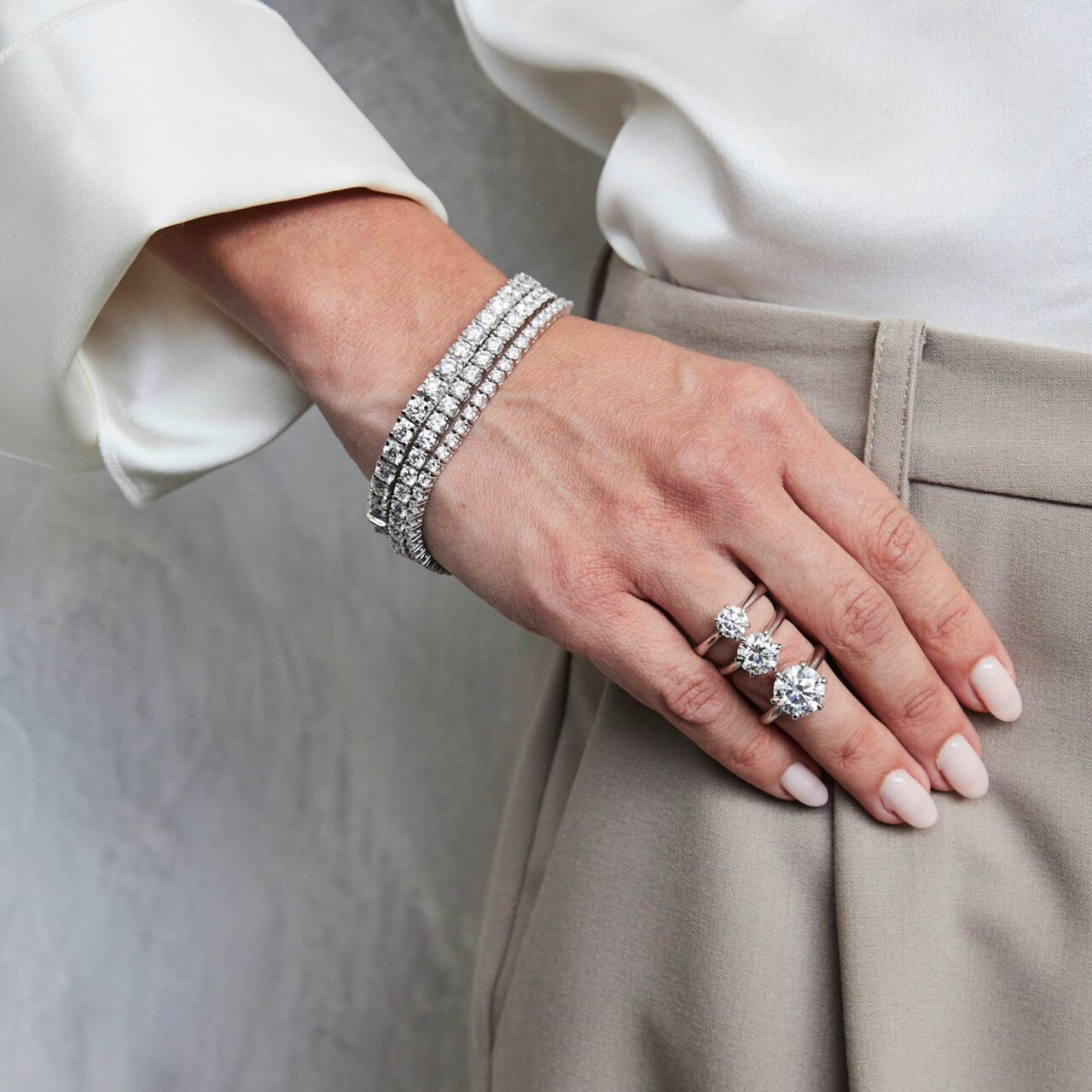 Six-claw Set Solitaire Diamond Ring - Image 4
